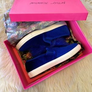 Betsy Johnson fuzzy blue slip ons